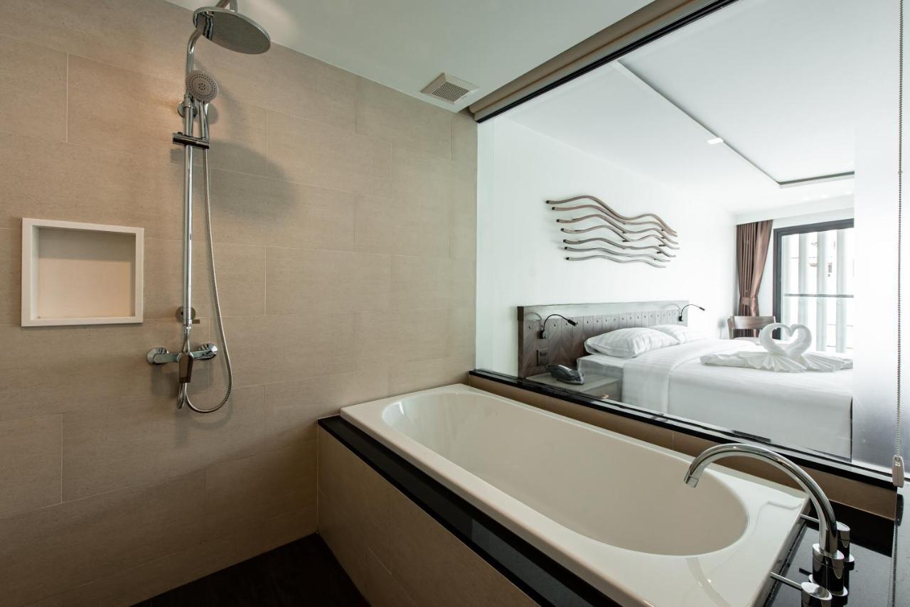 Blackwoods Hotel Pattaya - Sha Extra Plus Extérieur photo Bathroom